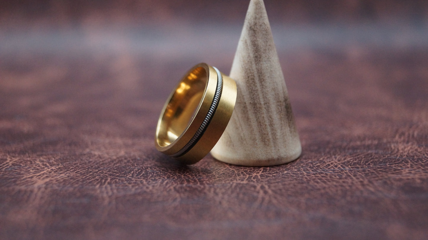 Golden Band Single String Ring
